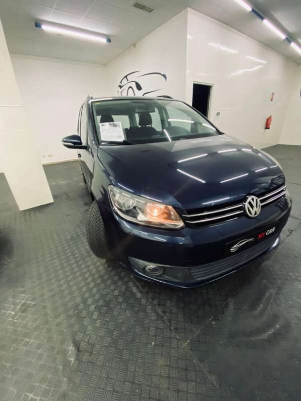 Azul Usado 2014 VW Touran Advance Monovolumen | 10.300 € (Precio justo) - Imagen 1/4