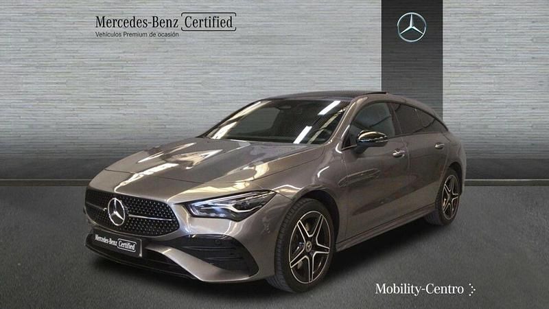 Gris Usado 2024 Mercedes CLA250 Shooting Brake Familiar | 42.900 € - Imagen 1/4