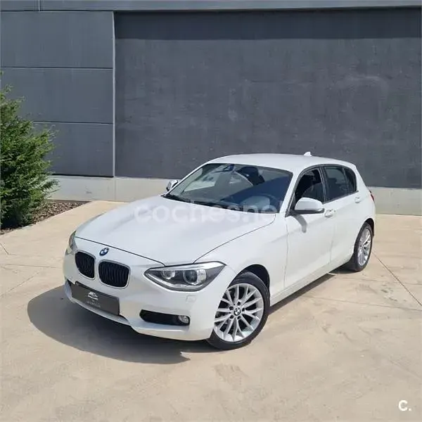Usado BMW 116 Sport Line 136 CV (100 kW) 2014 Blanco Utilitario