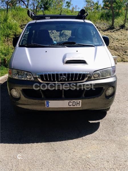 Gris / plata Usado 2003 Hyundai H-1 Monovolumen | 7250 € (Caro) - Imagen 1/4