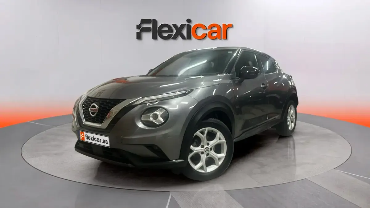 Usado Nissan Juke Acenta 114 CV (83 kW) 2020 Gris SUV