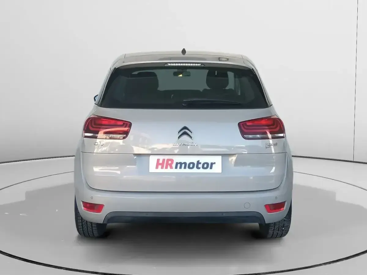 Käytetty Citroën C4 Live 110 HP (80 kW) 2016 Valkoinen