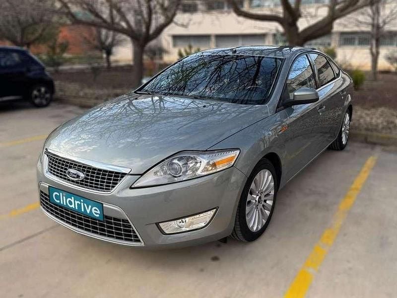 Usado Ford Mondeo Titanium 140 CV (102 kW) 2009 Gris Familiar