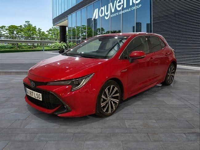 Usado Toyota Corolla Style 122 CV (89 kW) 2021 Rojo Berlina