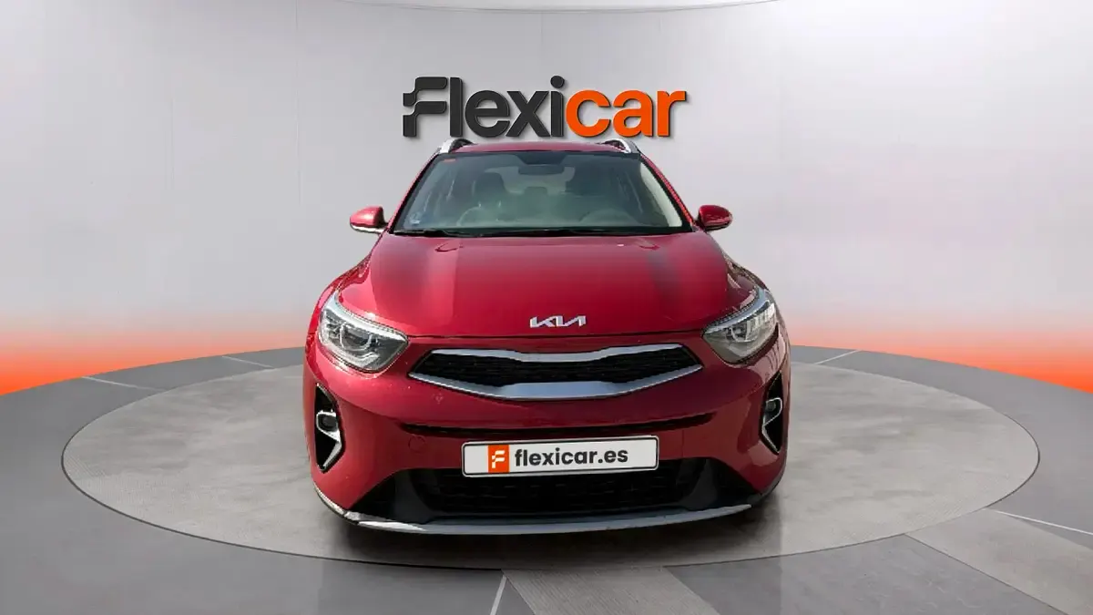 Usado Kia Stonic 101 CV (74 kW) 2021 Rojo SUV
