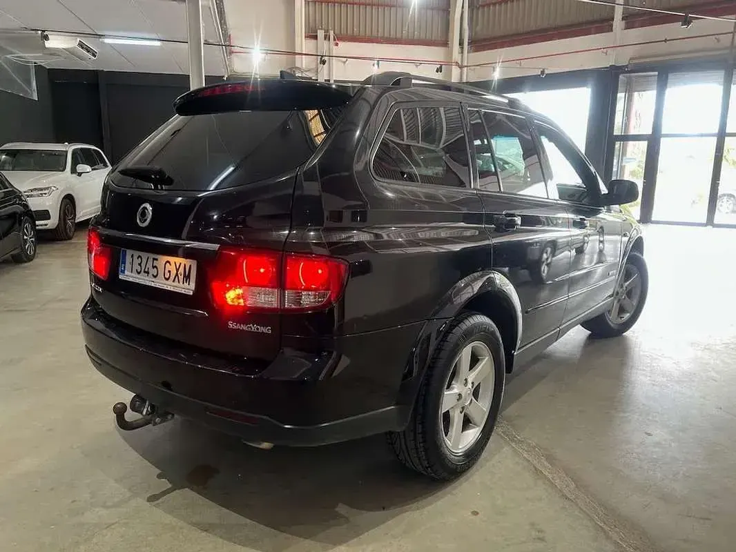 Usado SsangYong Kyron 141 CV (103 kW) 2010 Negro SUV