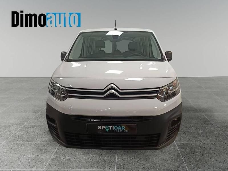 Usado Citroën Berlingo Live 100 kW (136 CV) 2024 Blanco Monovolumen