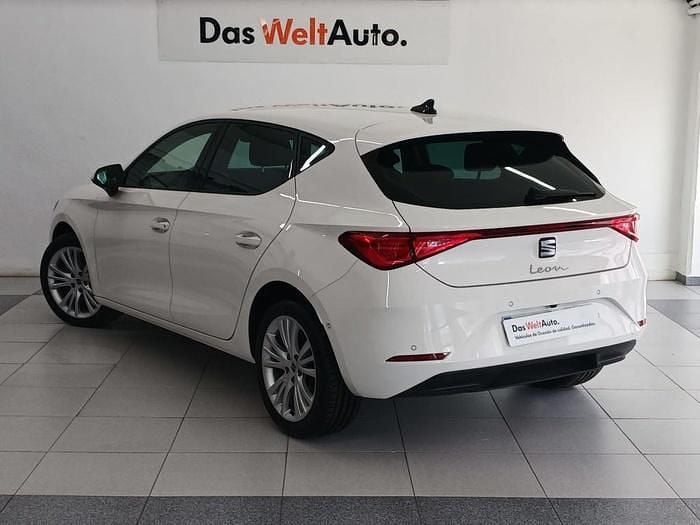 Blanco Usado 2025 Seat Leon Style | 22.900 € (Super precio) - Imagen 1/4
