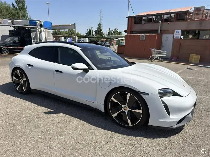 Usado Porsche Taycan Sport Turismo Sport Turismo 2023 Eléctrico Familiar