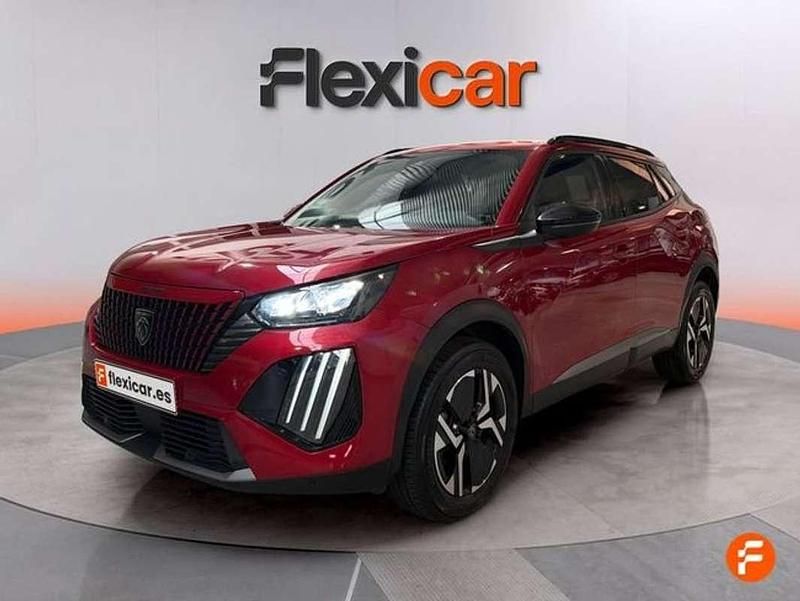Usado Peugeot 2008 Active 101 CV (74 kW) 2023 Rojo SUV