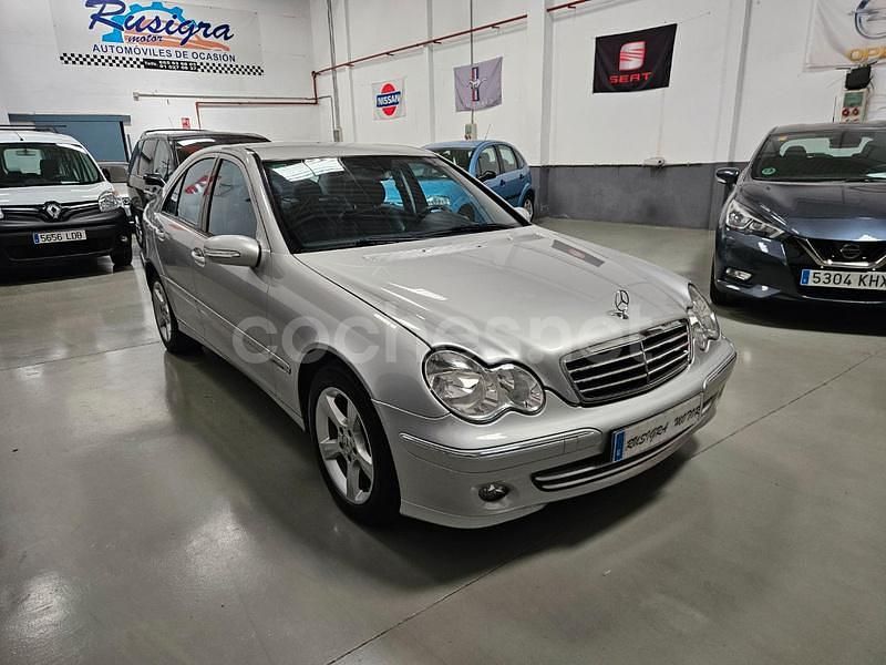 Gris / plata Usado 2005 Mercedes C180 Avantgarde Berlina | 6390 € (Precio justo) - Imagen 1/4