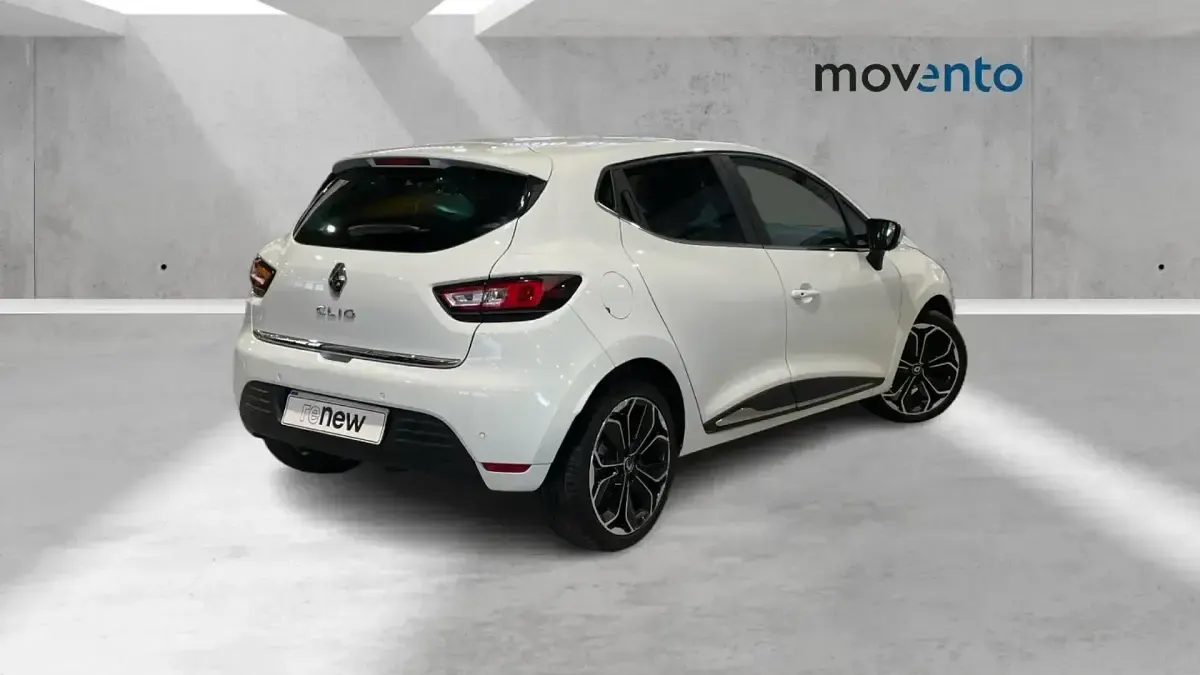 Usado Renault Clio Zen 90 CV (66 kW) 2019 Blanco