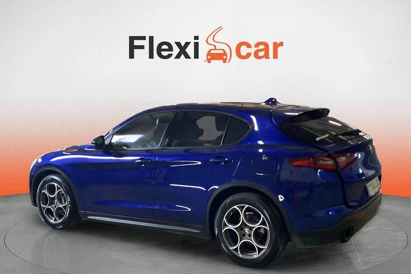 Usado Alfa Romeo Stelvio Sprint 160 CV (117 kW) 2022 Azul SUV