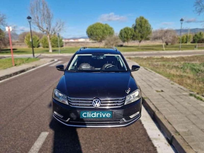 Usado VW Passat R-line 170 CV (125 kW) 2012 Negro Familiar