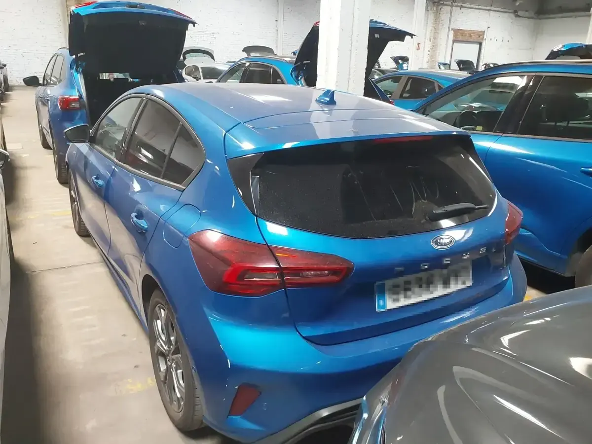 Usado Ford Focus ST-Line X 155 CV (114 kW) 2025 Azul Utilitario