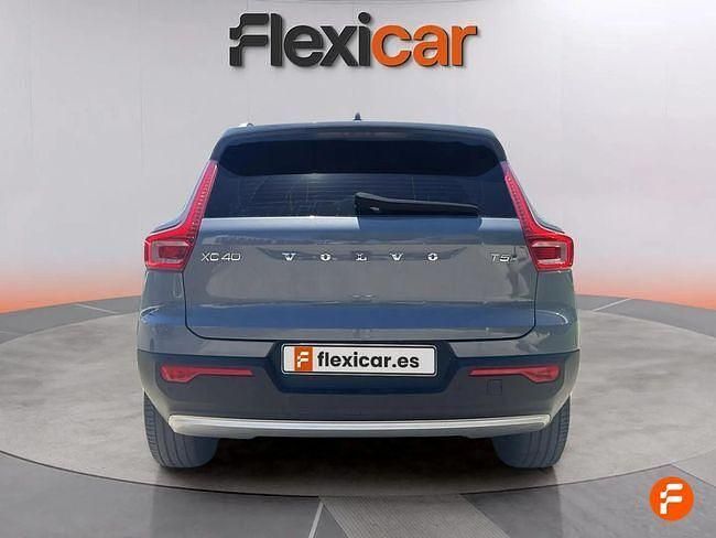 Usado Volvo XC40 Momentum 262 CV (192 kW) 2020 Gris / plata SUV