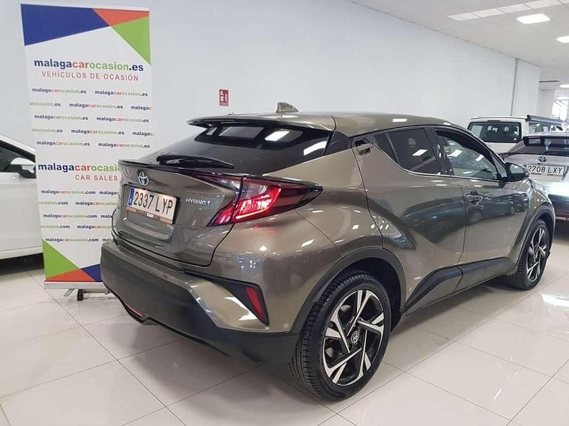 Usado Toyota C-HR Advance 122 CV (89 kW) 2022 Marrón SUV