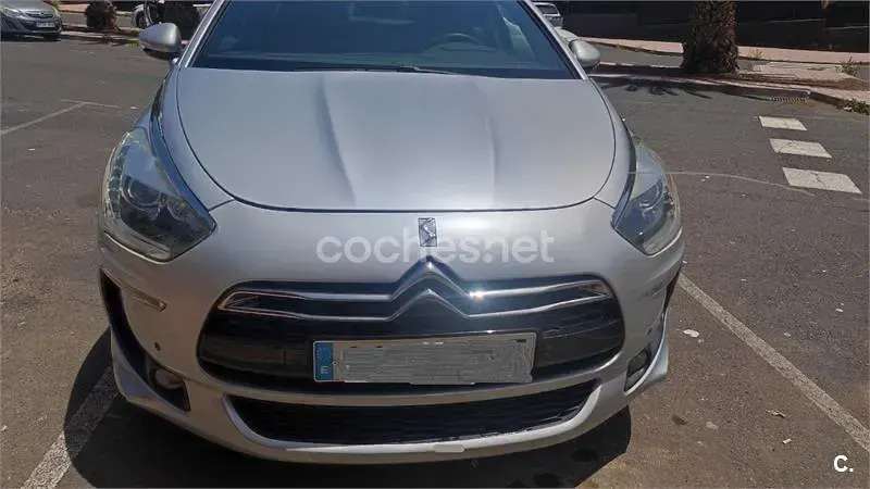Usado Citroën DS5 200 CV (147 kW) 2014 Gris / plata Utilitario