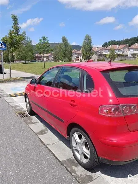 Käytetty Seat Ibiza 75 HP (55 kW) 2005 Punainen Viistoperä