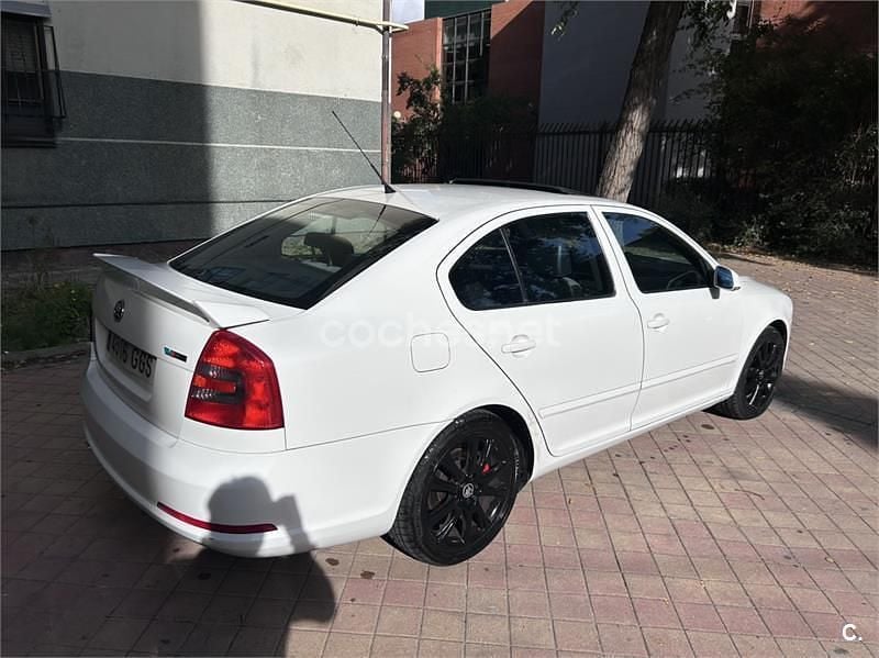 Blanco Usado 2008 Skoda Octavia RS Berlina | 2900 € (Super precio) - Imagen 1/3