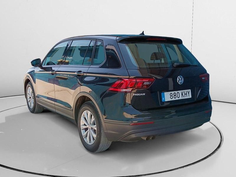 Usado VW Tiguan Edition 126 CV (92 kW) 2018 Negro SUV