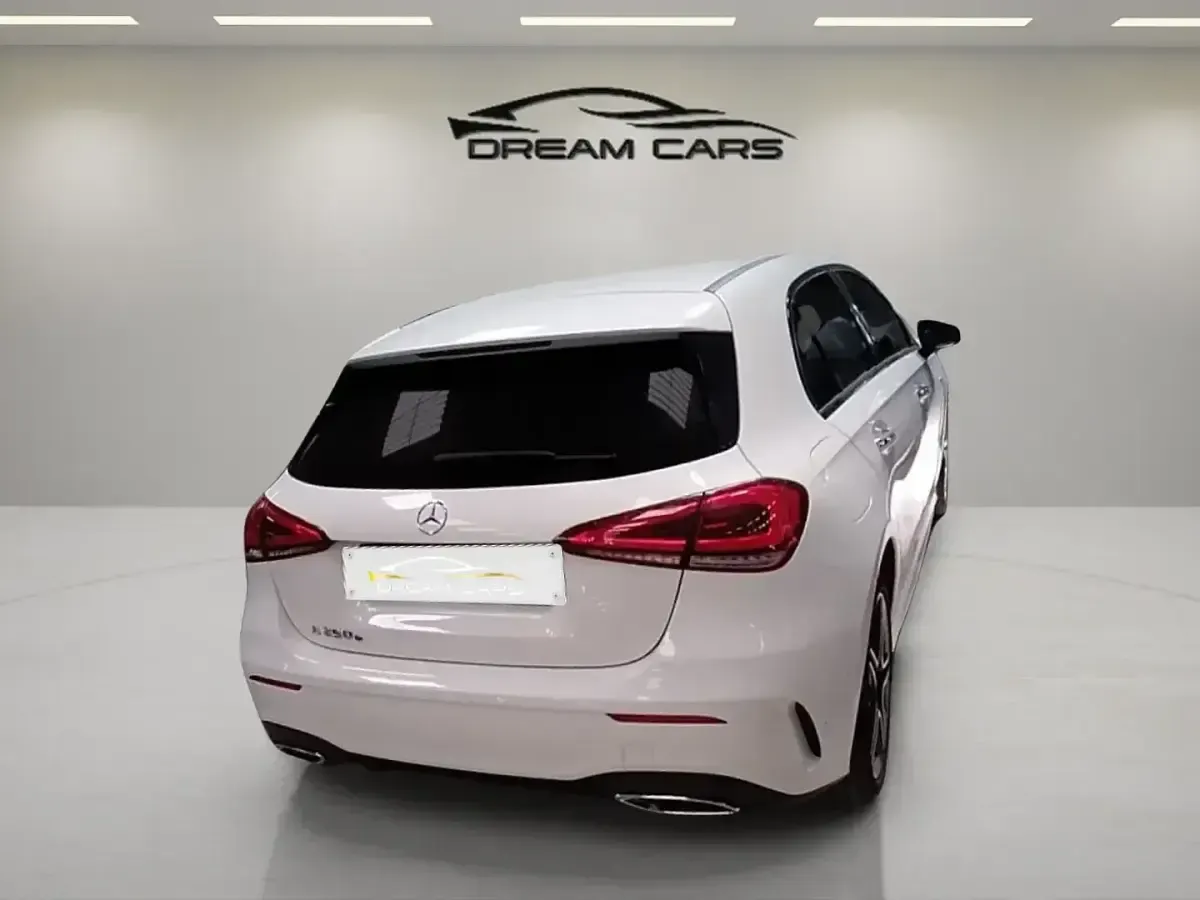 Usado Mercedes A250 218 CV (160 kW) 2021 Blanco