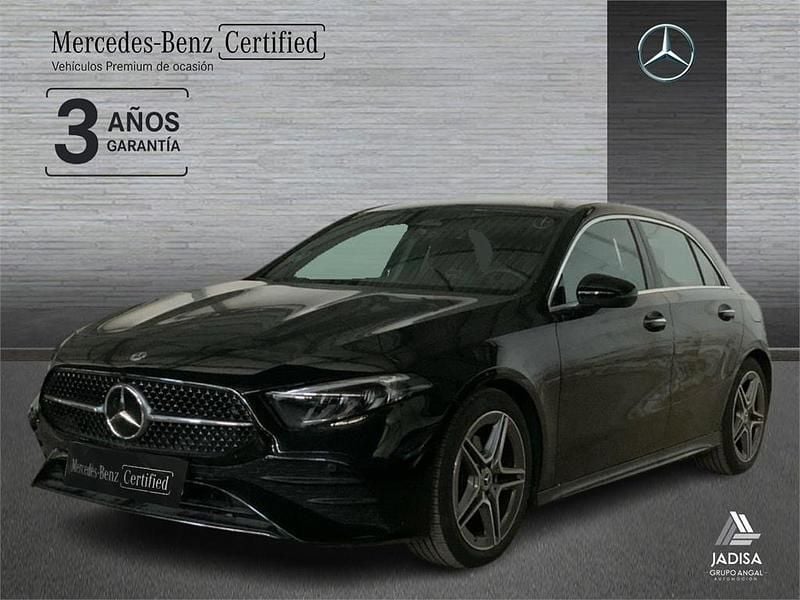 Negro Usado 2025 Mercedes A180 Berlina | 32.990 € (Precio justo) - Imagen 1/4