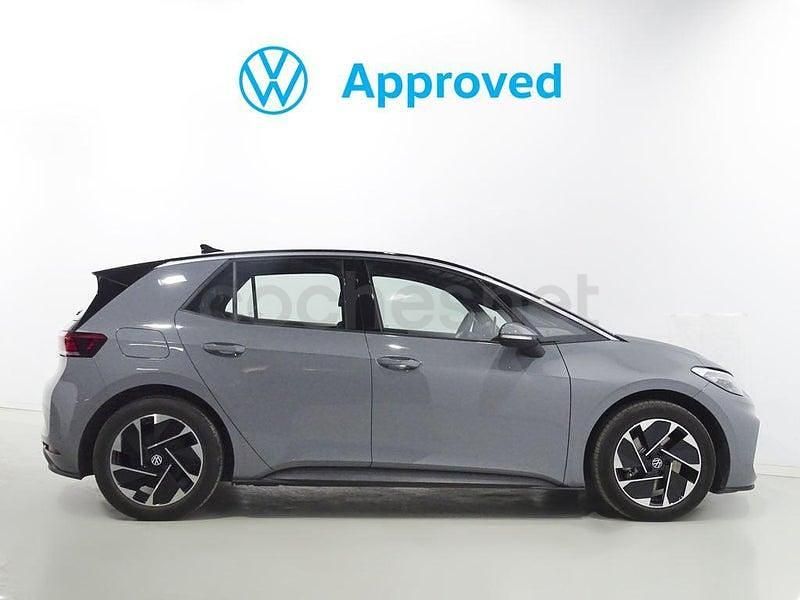 Usado VW ID.3 Pro 150 kW (204 CV) 2023 Gris Utilitario