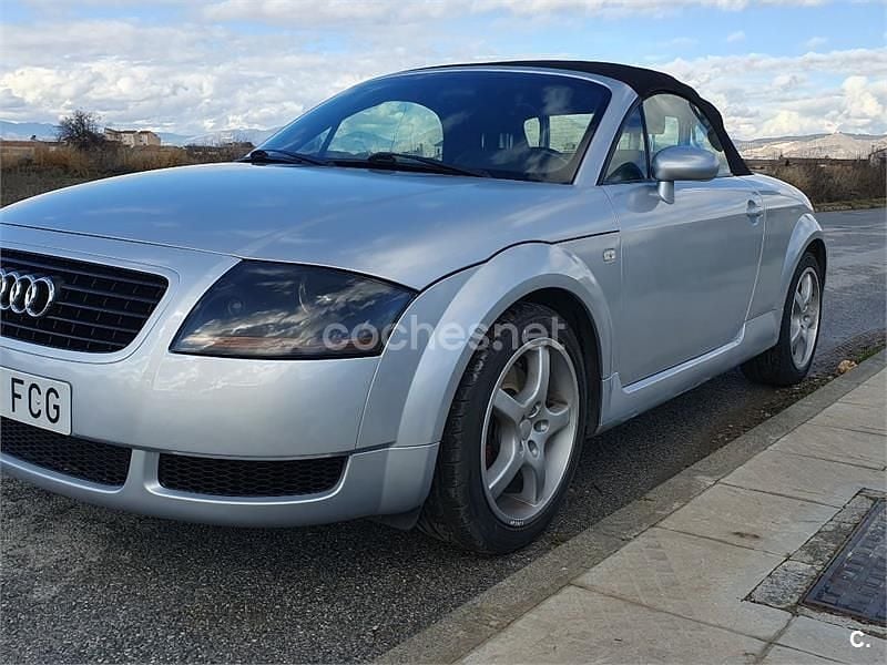 Gris / plata Usado 1999 Audi TT Roadster Descapotable | 6800 € (Precio justo) - Imagen 1/4