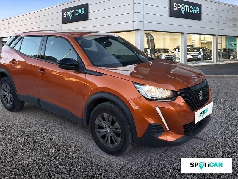 Usado Peugeot 2008 Active 100 CV (73 kW) 2023 Naranja SUV