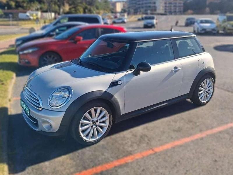Usado Mini Cooper 116 CV (85 kW) 2011 Gris Utilitario