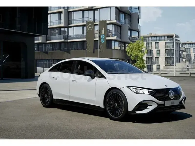Usado Mercedes EQE350 Edition 214 kW (292 CV) 2025 Blanco polar Berlina