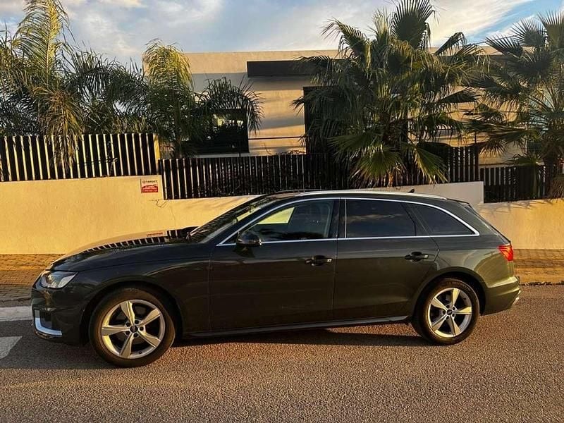 Usado Audi A4 Advanced 163 CV (119 kW) 2021 Gris Familiar