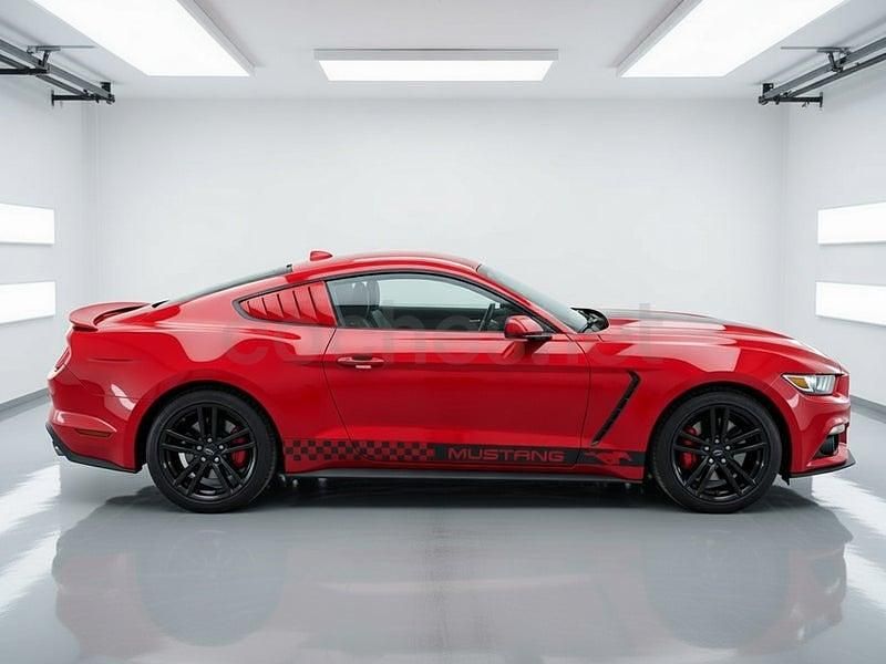 Usado Ford Mustang Fastback 310 CV (228 kW) 2016 Rojo Coupe