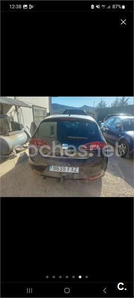 Usado Seat Leon Sport 105 CV (77 kW) 2007 Negro Berlina