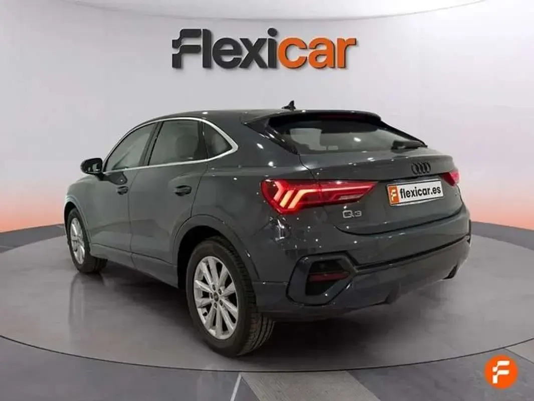 Usado Audi Q3 150 CV (110 kW) 2021 Gris SUV