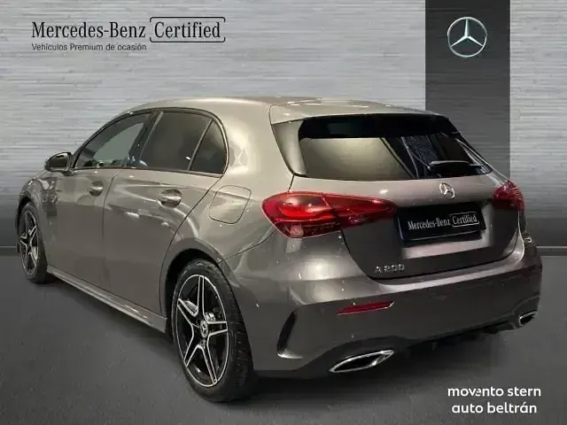 Usado Mercedes A200 163 CV (119 kW) 2025 Gris