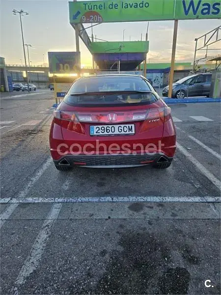 Usado Honda Civic Sport 140 CV (102 kW) 2008 Rojo Berlina