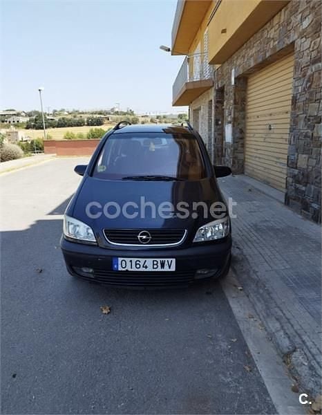 Usado Opel Zafira Elegance 125 CV (91 kW) 2002 Azul Monovolumen
