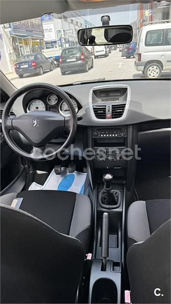 Usado Peugeot 207 75 CV (55 kW) 2007 Naranja Berlina