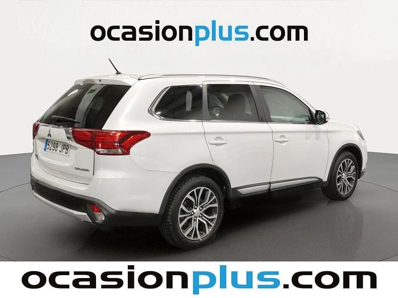 Usado Mitsubishi Outlander Motion 150 CV (110 kW) 2016 Blanco SUV