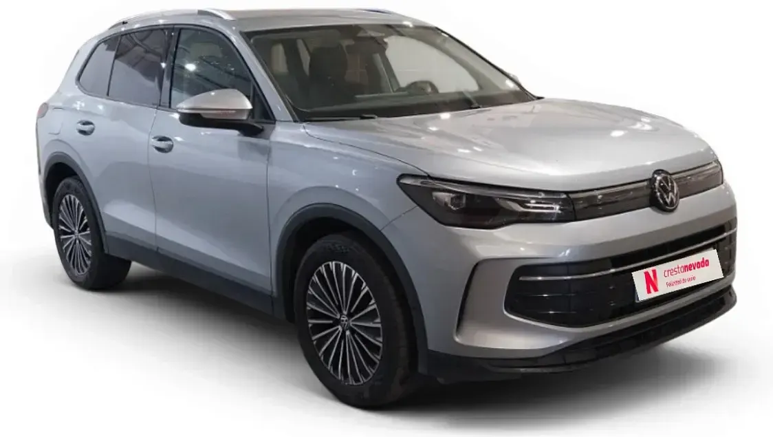 Usado VW Tiguan Life 150 CV (110 kW) 2024 Gris SUV