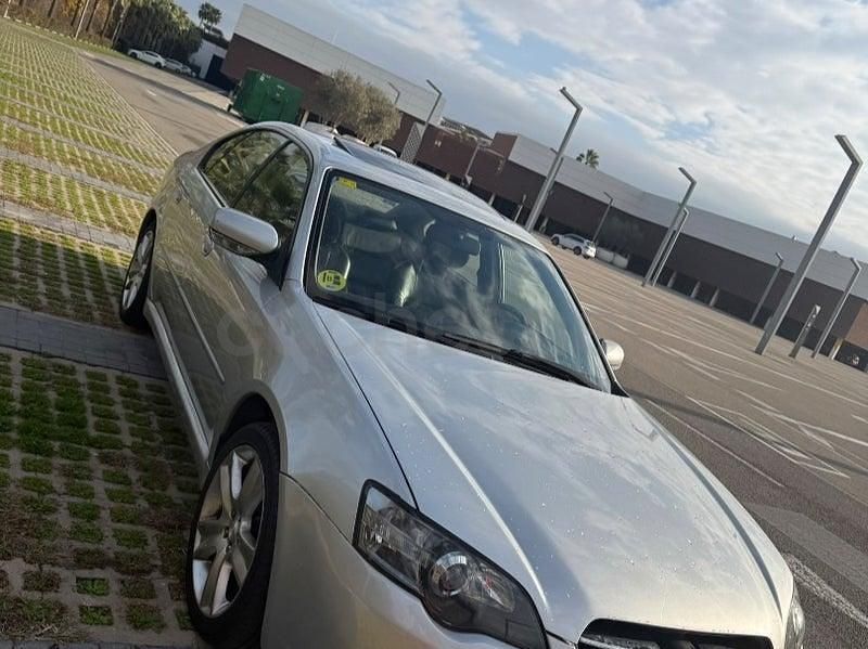 Usado Subaru Legacy 165 CV (121 kW) 2004 Gris / plata Berlina