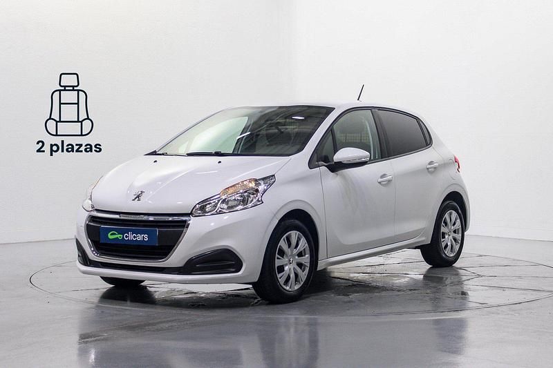 Usado Peugeot 208 Active 100 CV (73 kW) 2020 Blanco Utilitario