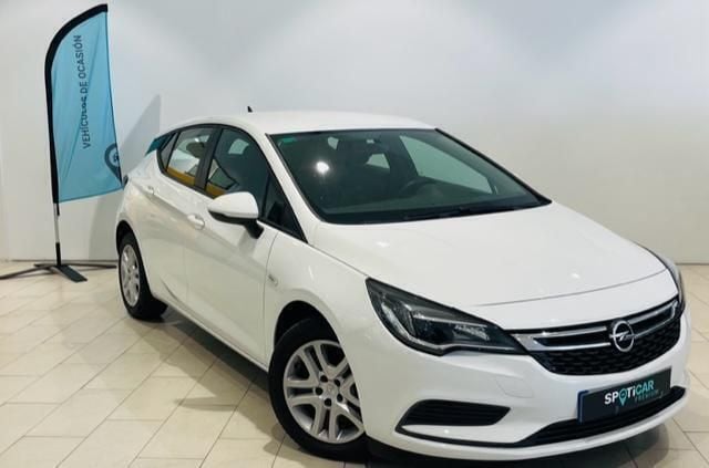 Blanco Usado 2019 Opel Astra Selective Familiar | 11.990 € (Precio justo) - Imagen 1/4
