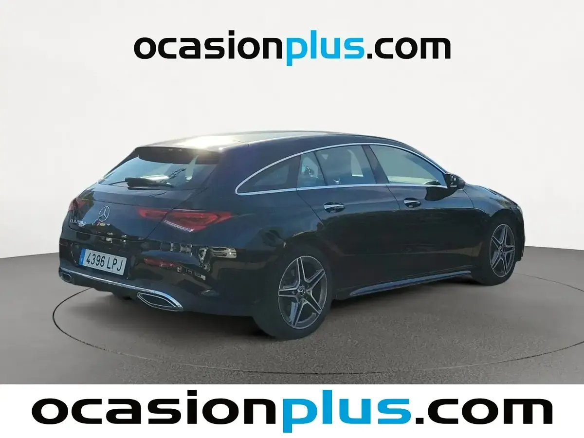 Usado Mercedes CLA200 150 HP (110 kW) 2021 Preto Carrinha