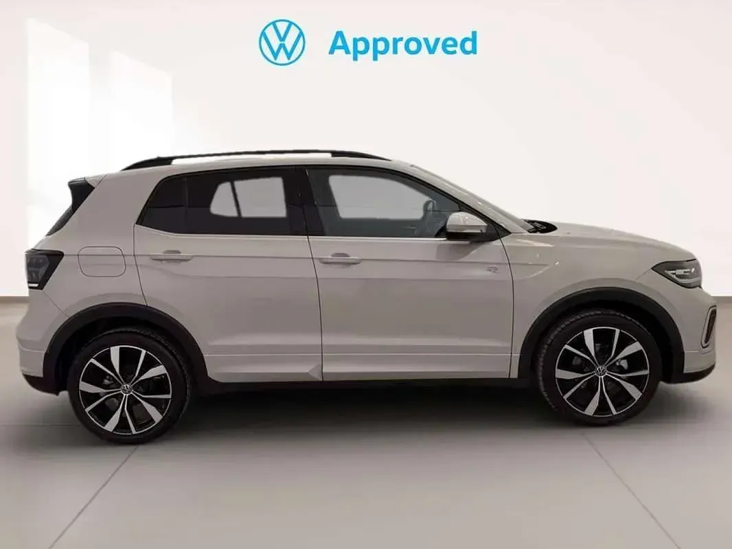 Usado VW T-Cross R-line 116 CV (85 kW) 2025 Gris SUV