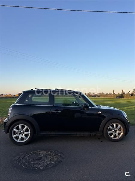 Usado Mini Cooper D 111 CV (81 kW) 2010 Negro Utilitario