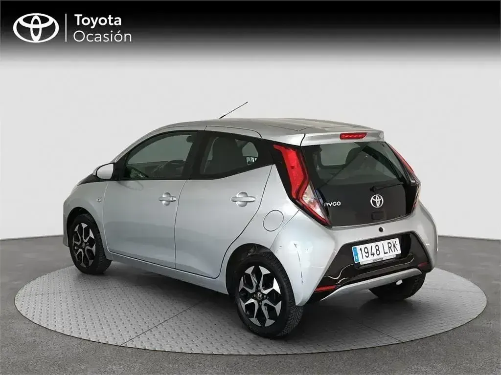 Usado Toyota Aygo X-play 72 CV (52 kW) 2021 Otro Utilitario