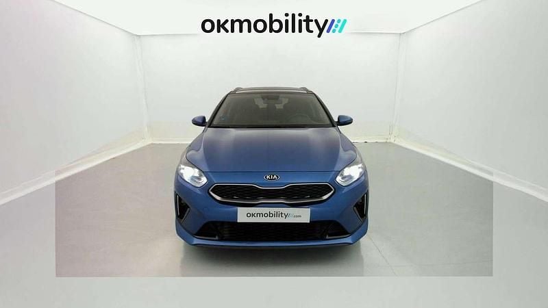 Usado Kia Ceed 136 CV (100 kW) 2021 Azul Utilitario